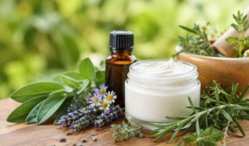 Dermatite séborrhéique nourrisson visage : guide des soins doux et produits adaptés
